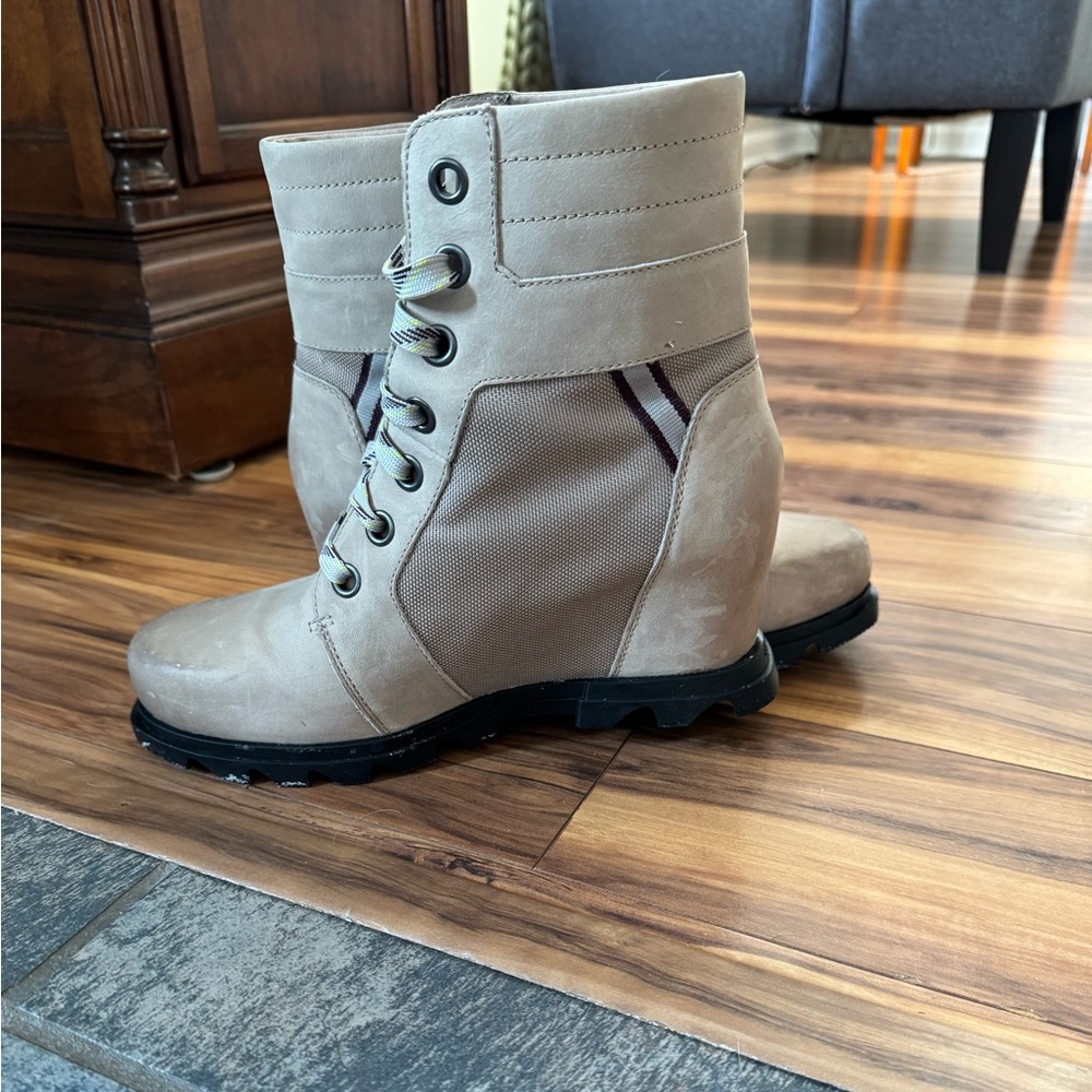 Sorel lace up winter boots